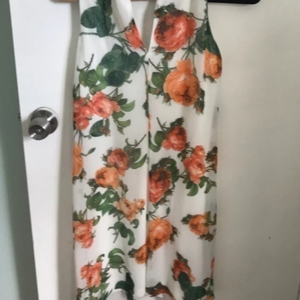 Calvin Klein floral dress - Picture 5 of 5